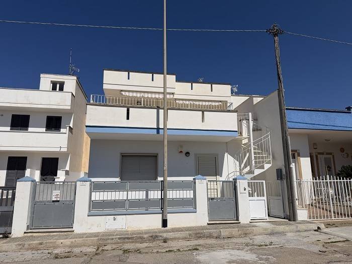 appartamento in vendita ad Ugento in zona Torre San Giovanni