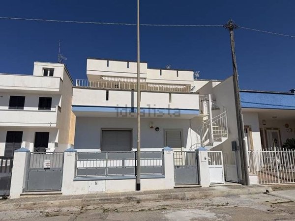 appartamento in vendita ad Ugento in zona Torre San Giovanni