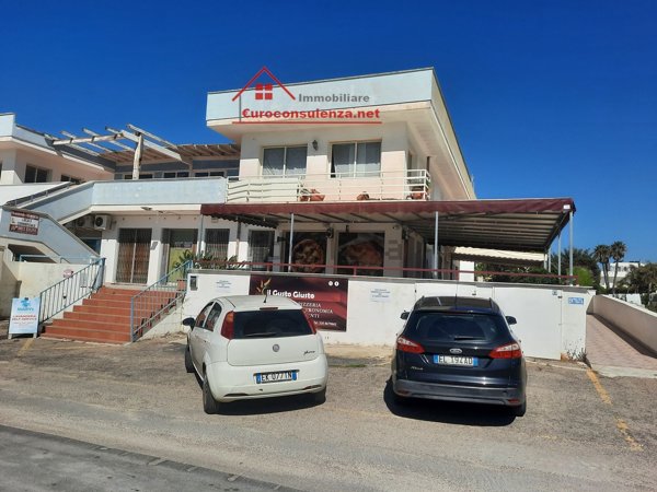 locale commerciale in vendita ad Ugento in zona Torre San Giovanni