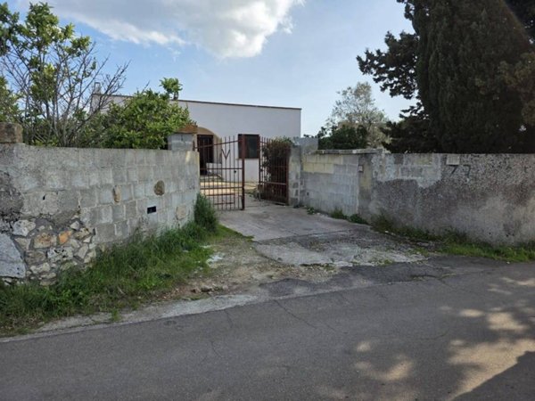casa indipendente in vendita ad Ugento
