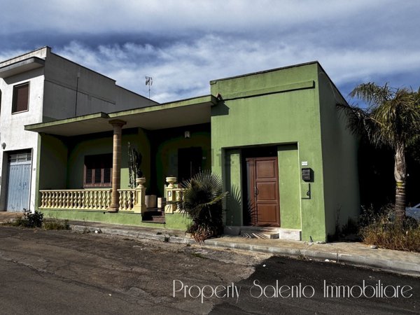 casa indipendente in vendita ad Ugento