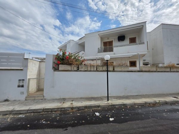 appartamento in vendita ad Ugento in zona Lido Marini