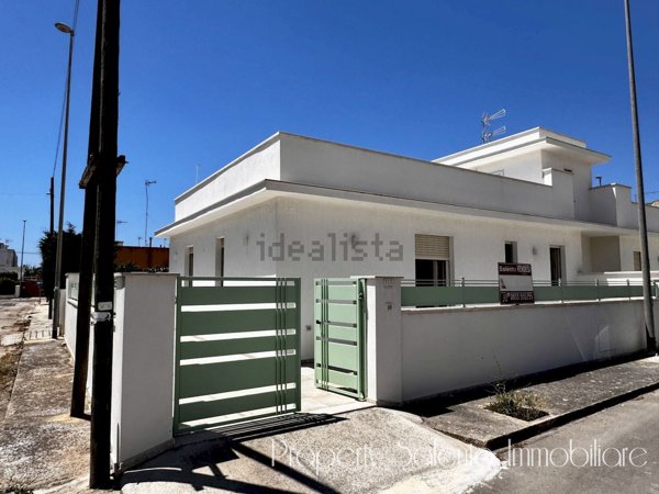 casa indipendente in vendita ad Ugento in zona Torre San Giovanni