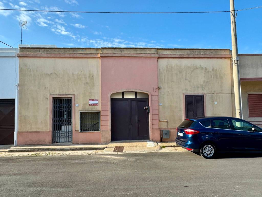 casa indipendente in vendita ad Ugento