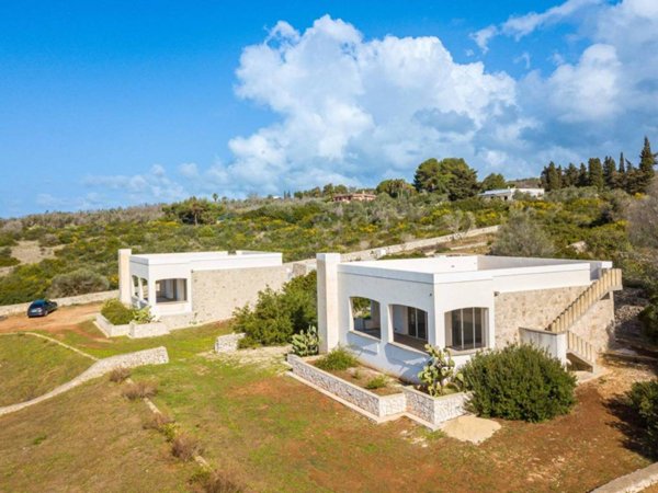 casa indipendente in vendita ad Ugento