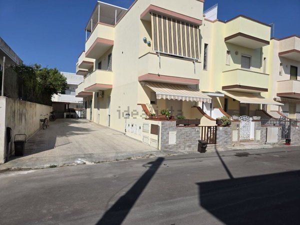 casa indipendente in vendita ad Ugento in zona Lido Marini