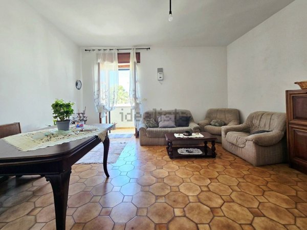 appartamento in vendita ad Ugento in zona Torre San Giovanni