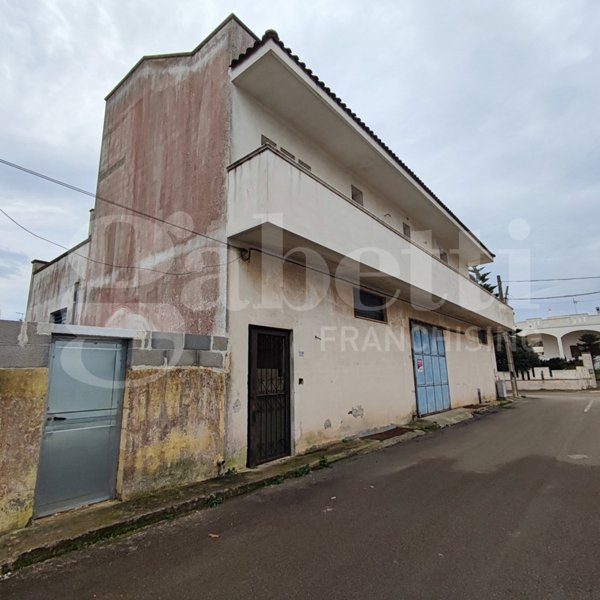 casa indipendente in vendita ad Ugento in zona Gemini