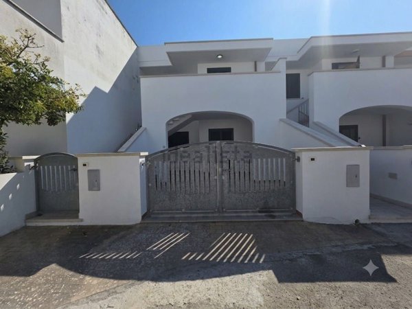 appartamento in vendita ad Ugento in zona Torre San Giovanni