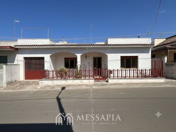 casa indipendente in vendita ad Ugento