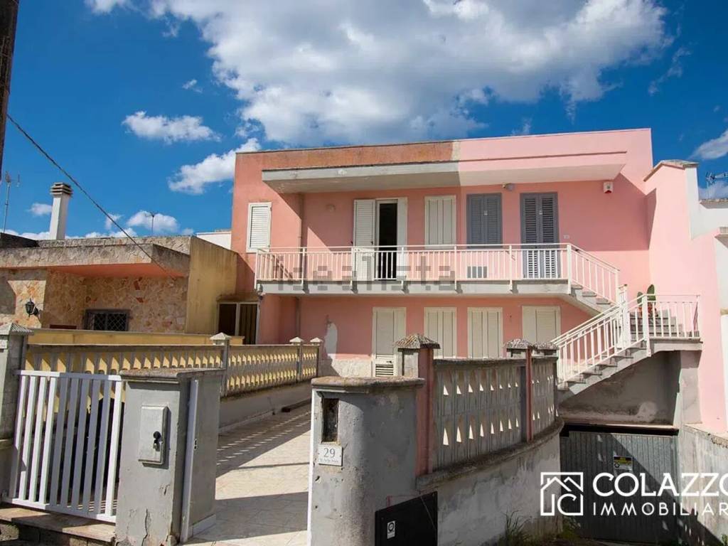 appartamento in vendita ad Ugento in zona Torre San Giovanni
