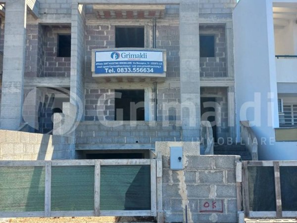 casa indipendente in vendita ad Ugento