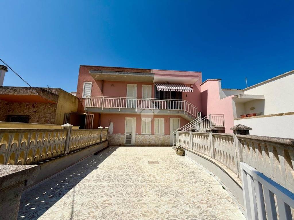 appartamento in vendita ad Ugento in zona Torre San Giovanni