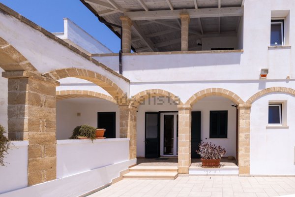 casa indipendente in vendita ad Ugento in zona Torre San Giovanni