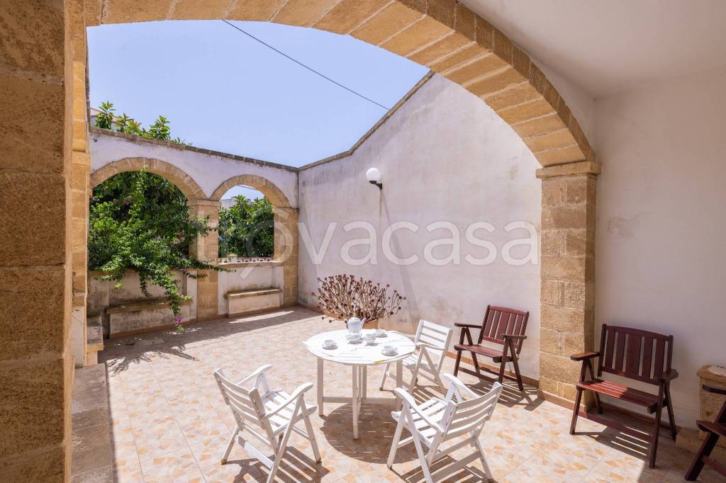 casa indipendente in vendita ad Ugento in zona Torre San Giovanni