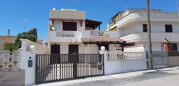 appartamento in vendita ad Ugento in zona Torre San Giovanni