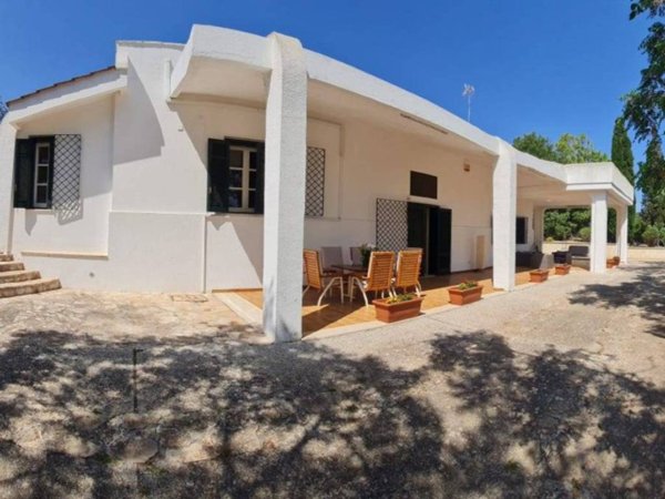 casa indipendente in vendita ad Ugento in zona Torre San Giovanni