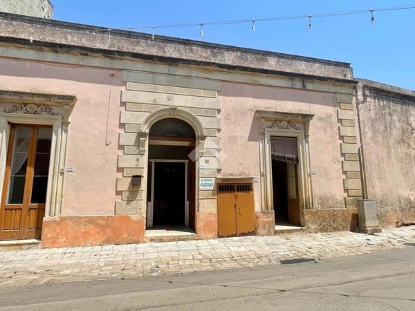 casa indipendente in vendita ad Ugento in zona Gemini