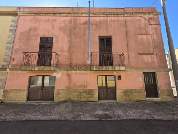 casa indipendente in vendita ad Ugento