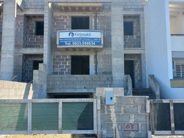 casa indipendente in vendita ad Ugento