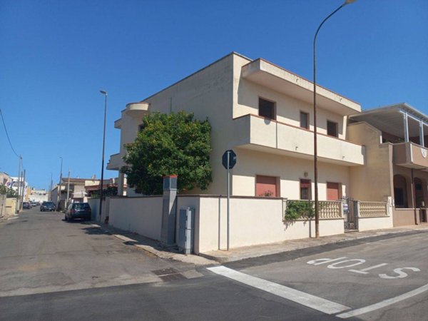 casa indipendente in vendita ad Ugento in zona Gemini