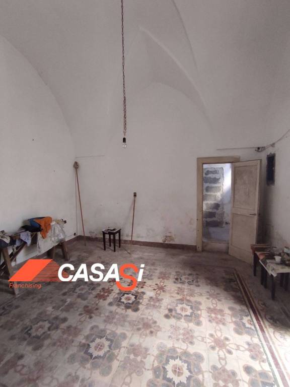 casa indipendente in vendita ad Uggiano la Chiesa