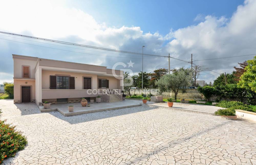 casa indipendente in vendita ad Uggiano la Chiesa