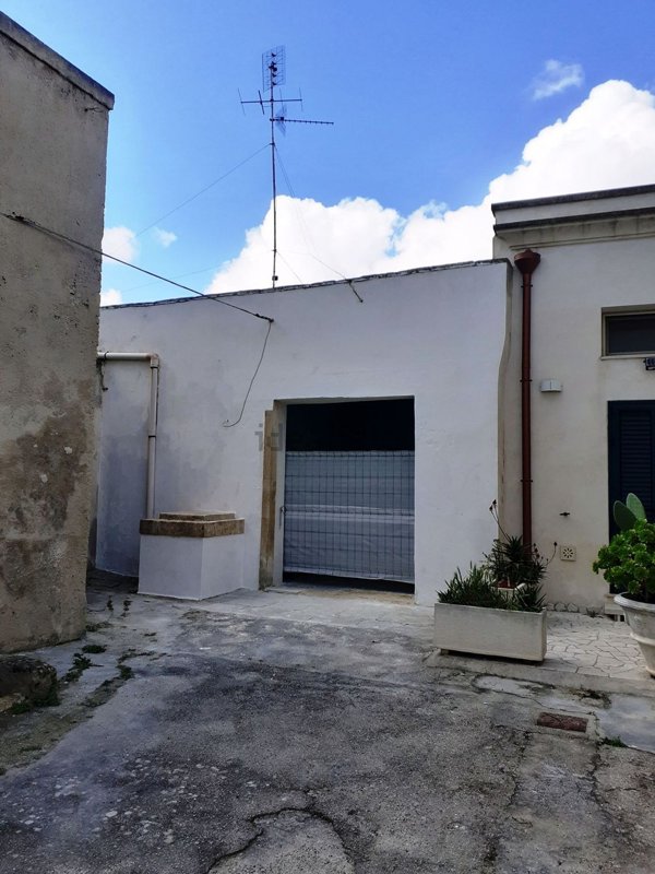 appartamento in vendita ad Uggiano la Chiesa