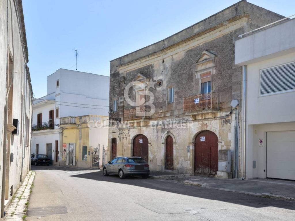 casa indipendente in vendita ad Uggiano la Chiesa
