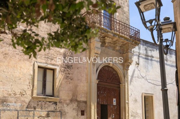 casa indipendente in vendita ad Uggiano la Chiesa