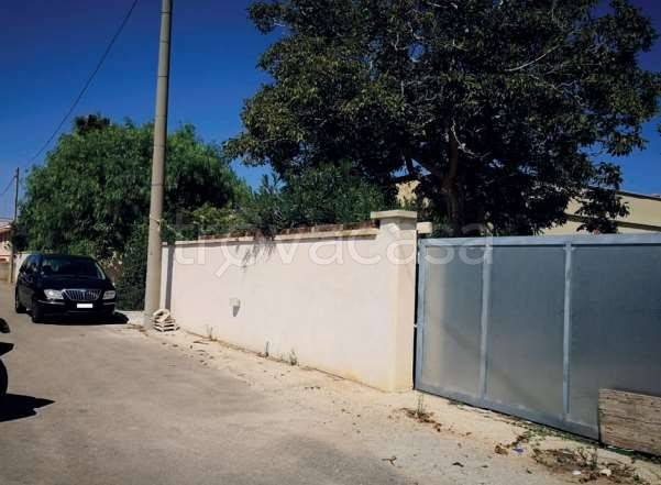 casa indipendente in vendita ad Uggiano la Chiesa in zona Casamassella