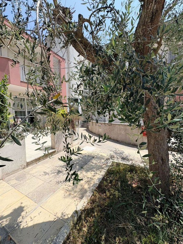 appartamento in vendita ad Uggiano la Chiesa