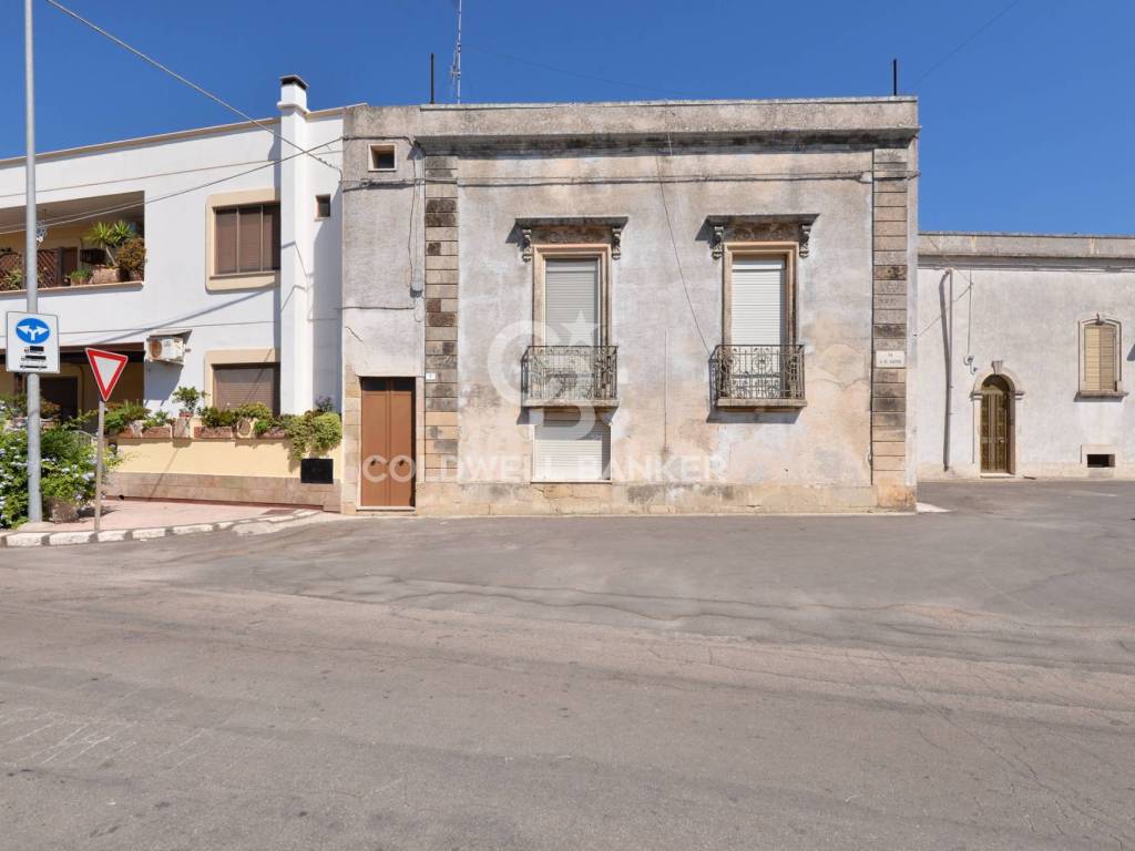 casa indipendente in vendita ad Uggiano la Chiesa