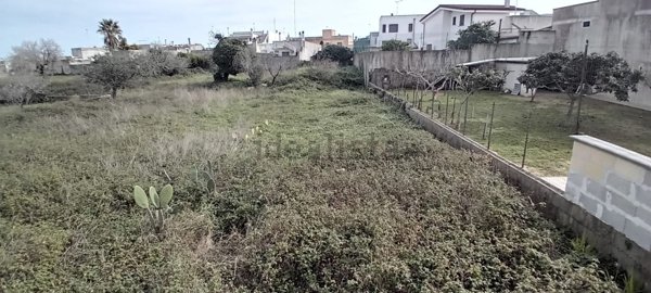 terreno edificabile in vendita ad Uggiano la Chiesa