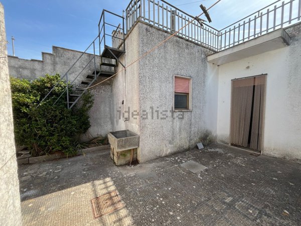 appartamento in vendita ad Uggiano la Chiesa in zona Casamassella