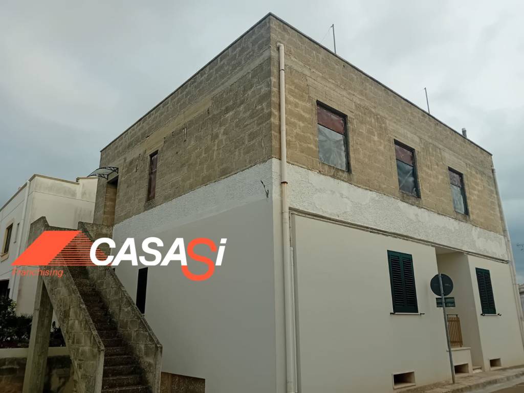 appartamento in vendita ad Uggiano la Chiesa