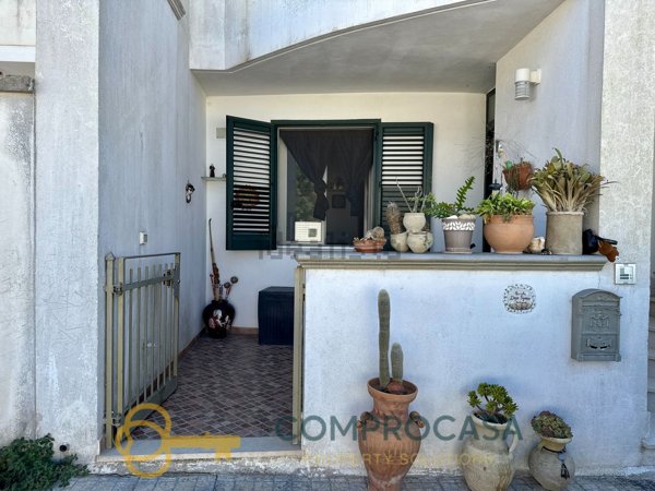 appartamento in vendita ad Uggiano la Chiesa in zona Casamassella