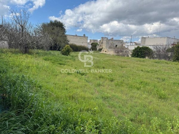 terreno edificabile in vendita ad Uggiano la Chiesa