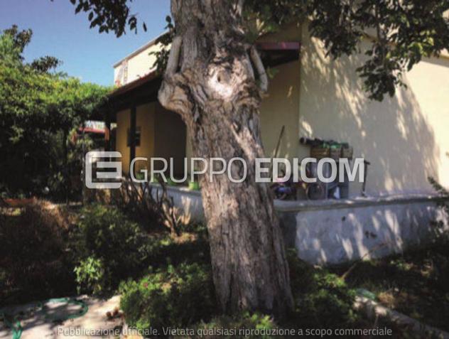 casa indipendente in vendita ad Uggiano la Chiesa in zona Casamassella