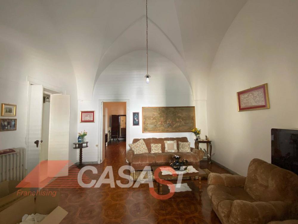 casa indipendente in vendita ad Uggiano la Chiesa