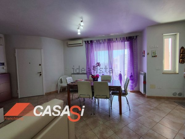 appartamento in vendita ad Uggiano la Chiesa in zona Casamassella