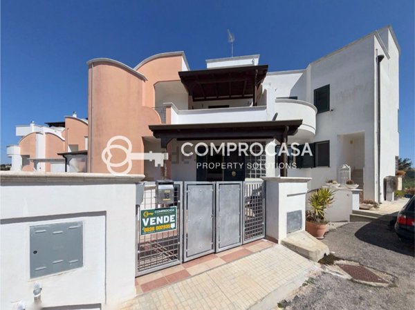 appartamento in vendita ad Uggiano la Chiesa in zona Casamassella