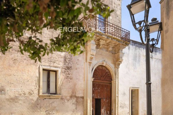 casa indipendente in vendita ad Uggiano la Chiesa
