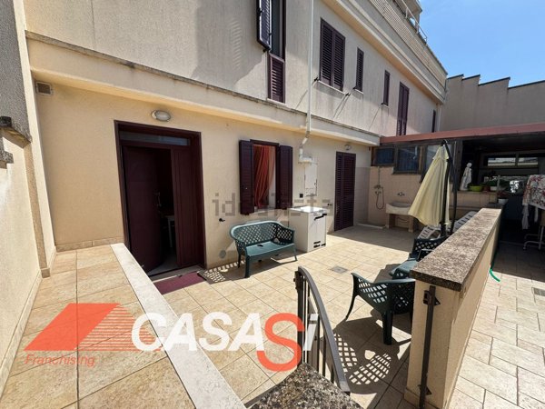 appartamento in vendita ad Uggiano la Chiesa in zona Casamassella