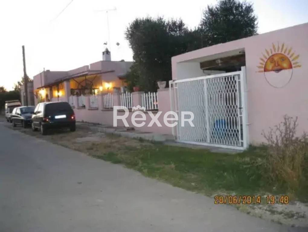 casa indipendente in vendita ad Uggiano la Chiesa