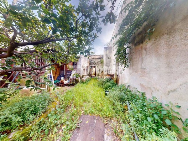 casa indipendente in vendita ad Uggiano la Chiesa in zona Casamassella
