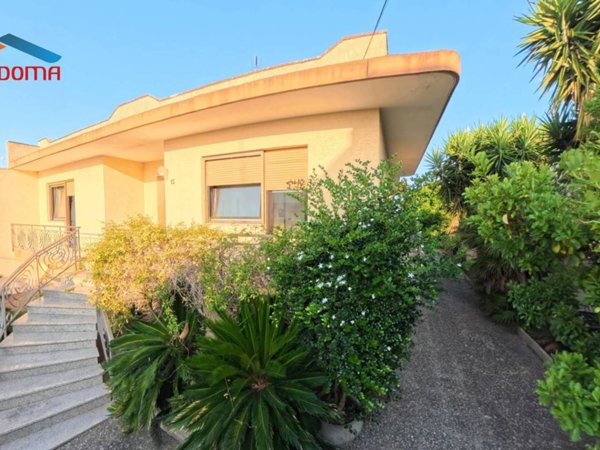 casa indipendente in vendita ad Uggiano la Chiesa