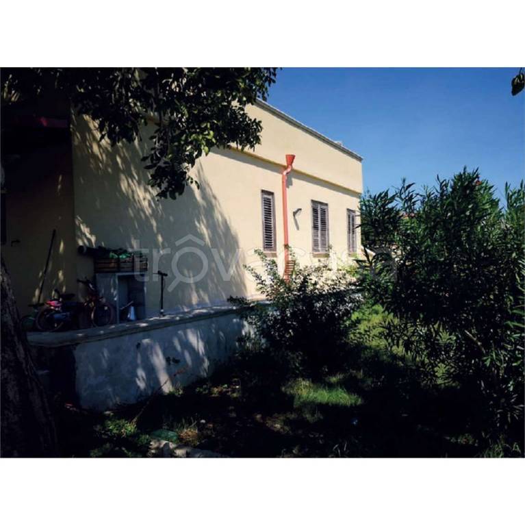 appartamento in vendita ad Uggiano la Chiesa in zona Casamassella