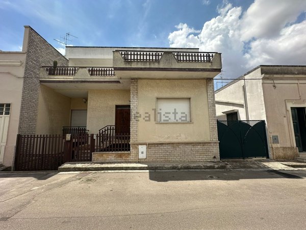 casa indipendente in vendita a Veglie