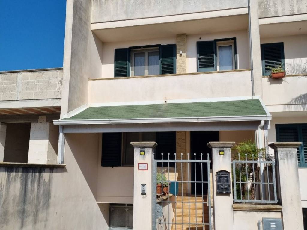 casa indipendente in vendita a Veglie